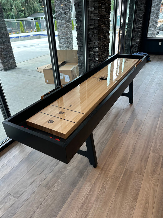 Venture Astoria Sport 9' Shuffleboard Table In Black